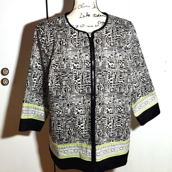 Alfred Dunner- New Womens Geometric artsy Zipper Coat Blazer Black/white sz.16 - Picture 2 of 6